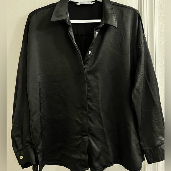 Black button down Small - Picture 2 of 2